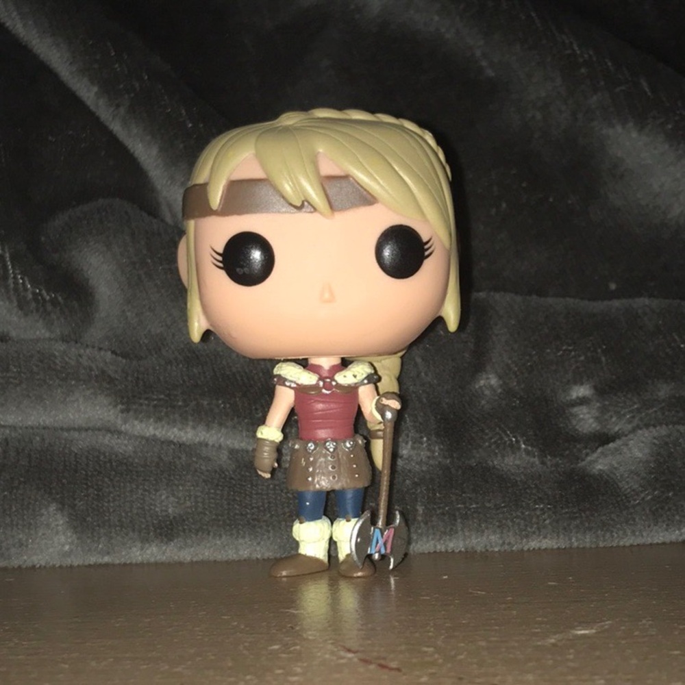 Astrid Pop Figurine